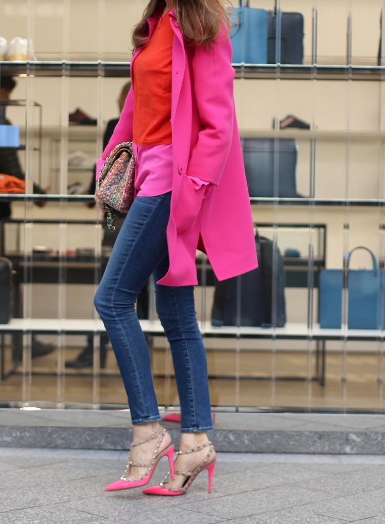 Alexandra Lapp wearing Prada, Chanel, AG Jeans, Equipment, Parentis, Valentino, Ray-Ban, Cartier