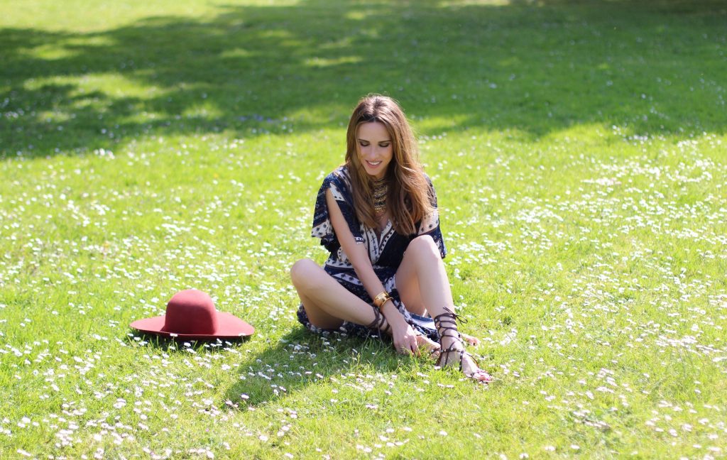 Boho Chic, Shein, Valentino, Chanel, Chanel Vintage, H&M, Aldo Alexandra Lapp wearing Boho Chic, Shein, Valentino, Chanel, Chanel Vintage, H&M, Aldo