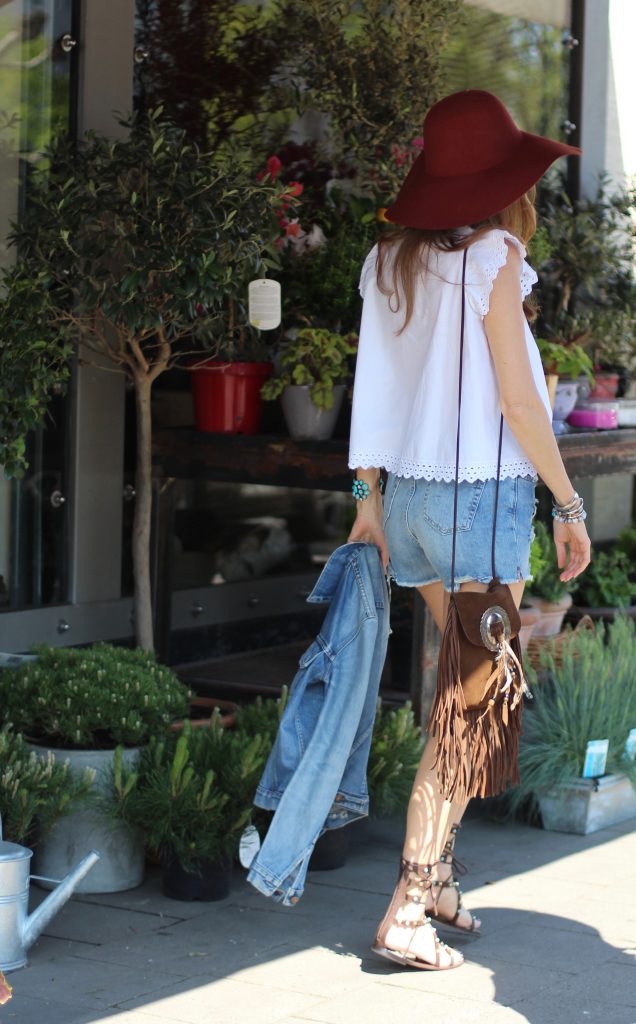 Alexandra Lapp wearing gladiator sandals from Valentino, Zara, H&M, Saint Laurent, Monokel Eyewear, Blumarine