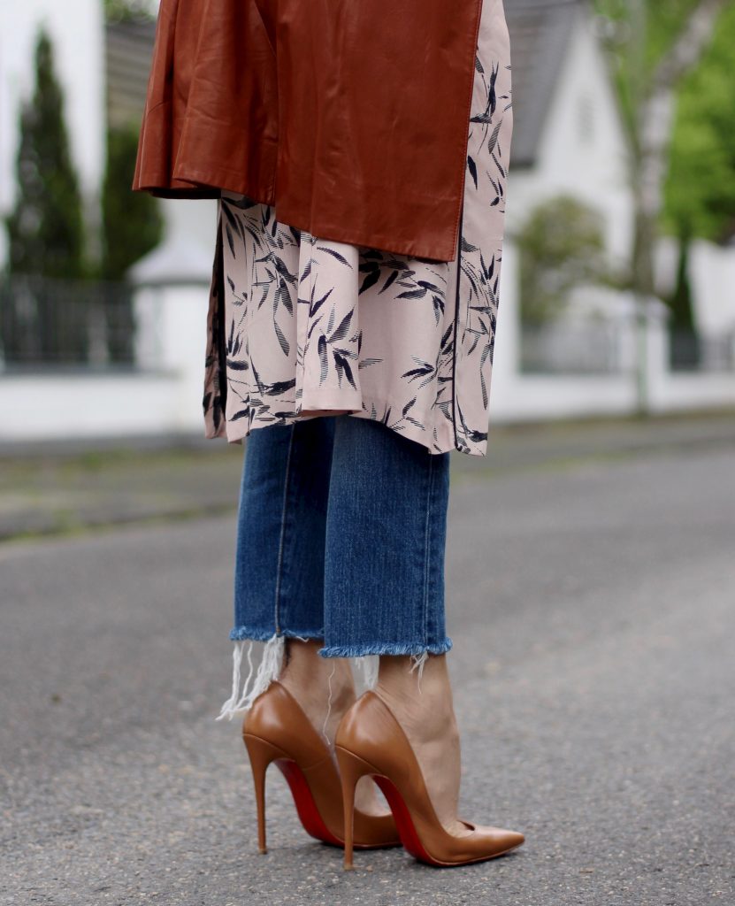 Topshop, Chabel, Prada, Levi's, James Perse, Ray Ban, Christian Louboutin Alexandra Lapp wearing layered look, Topshop, Chanel, Prada, Levi's, James Perse, Ray Ban, Christian Louboutin