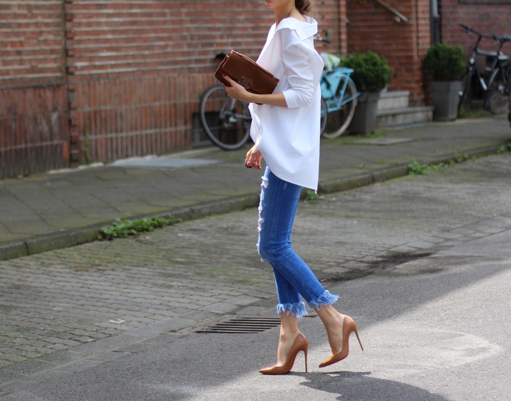 Steffen Schraut, Zara, Christian Louboutin, Chanel, Chanel vintage, BCBG, Chrome Hearts Alexandra Lapp wearing a white shirt from Steffen Schraut, Zara, Christian Louboutin, Chanel, Chanel vintage, BCBG, Chrome Hearts