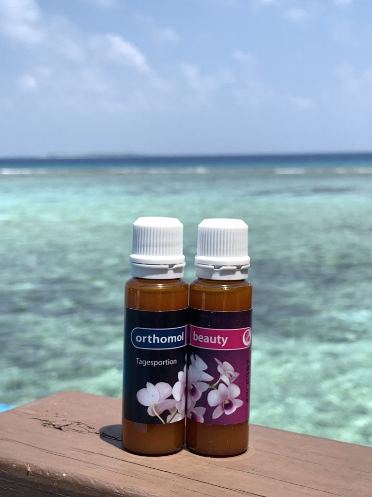 Orthomol beauty, inner beauty, orthomol, beauty elixir, beauty shot, beauty drink Alexandra Lapp enjoying her tasty Orthomol Beauty drink to support her natural beauty