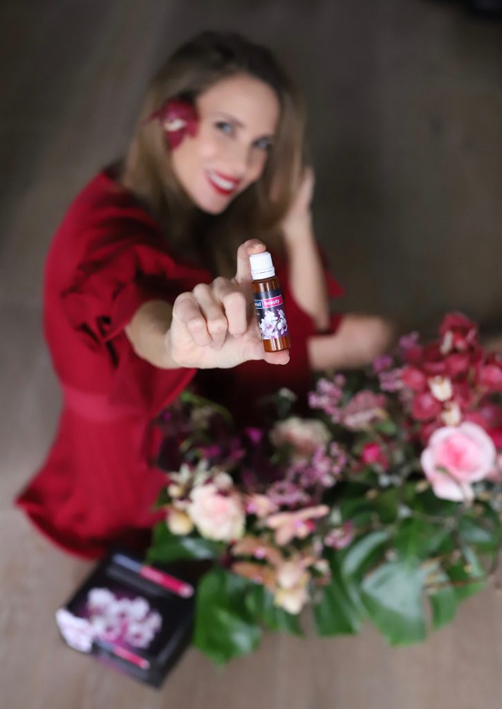 Orthomol beauty, inner beauty, orthomol, beauty elixir, beauty shot, beauty drink Alexandra Lapp enjoying her tasty Orthomol Beauty drink to support her natural beauty