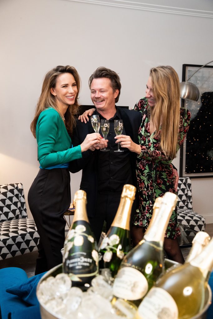Dinner with friends, Aki Kaviar, Kaviar, Perrier-Jouët, Champagne, Blanc de Blancs, Belle Époque Alexandra Lapp having a private dinner with friends, Perrier-Jouët and Aki Kaviar at her home.