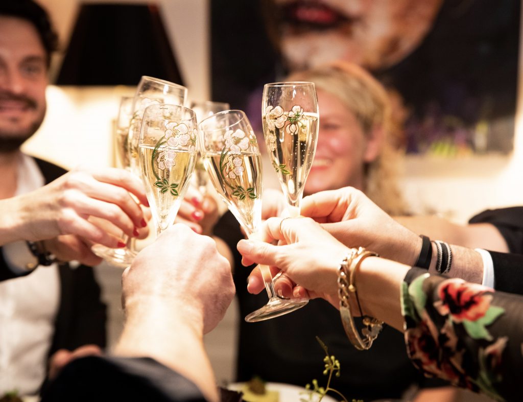 Dinner with friends, Aki Kaviar, Kaviar, Perrier-Jouët, Champagne, Blanc de Blancs, Belle Époque Alexandra Lapp having a private dinner with friends, Perrier-Jouët and Aki Kaviar at her home.