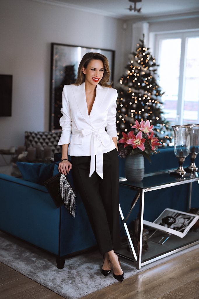 Alexandra Lapp is seen wearing different Festive Season Looks from The Outnet, Badgley Mischka, Loraine by Dannijo, Halpern, Iosselliani, Alexandre Vauthier, Claudie Pierlot, Christopher Kane on Dezember 2019