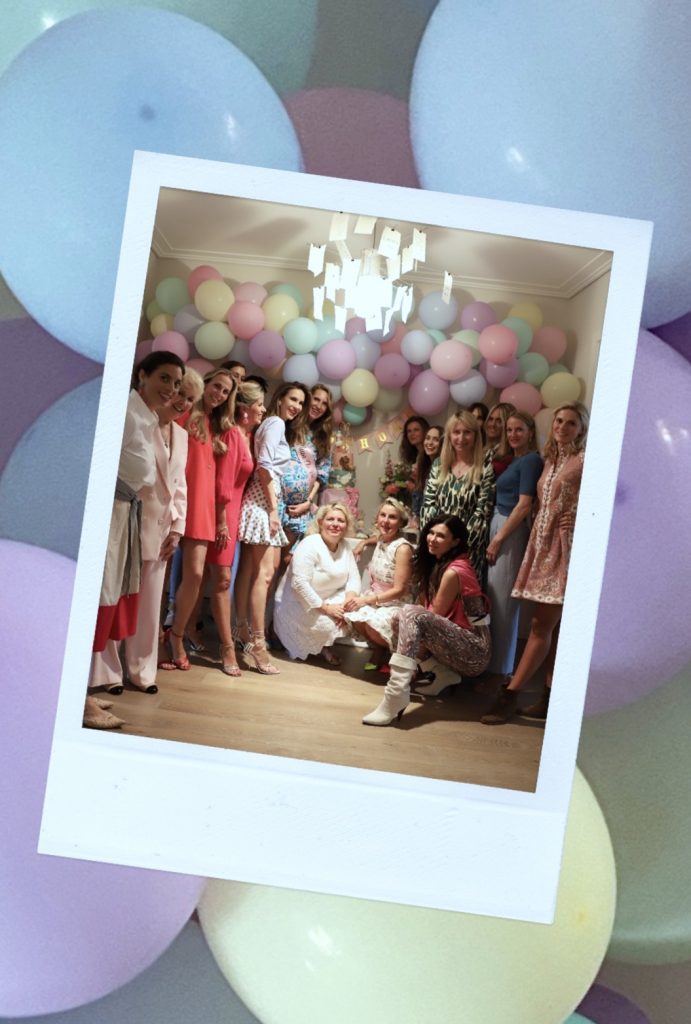 babyshower, Cake, Cookies, Cupcakes, Homemade We Eat Fine, Pastel Balloons, Helium Balloons, Balloon Garland Alexandra Lapp organizing a babyshower for her pregnant sister Isabel Lapp.