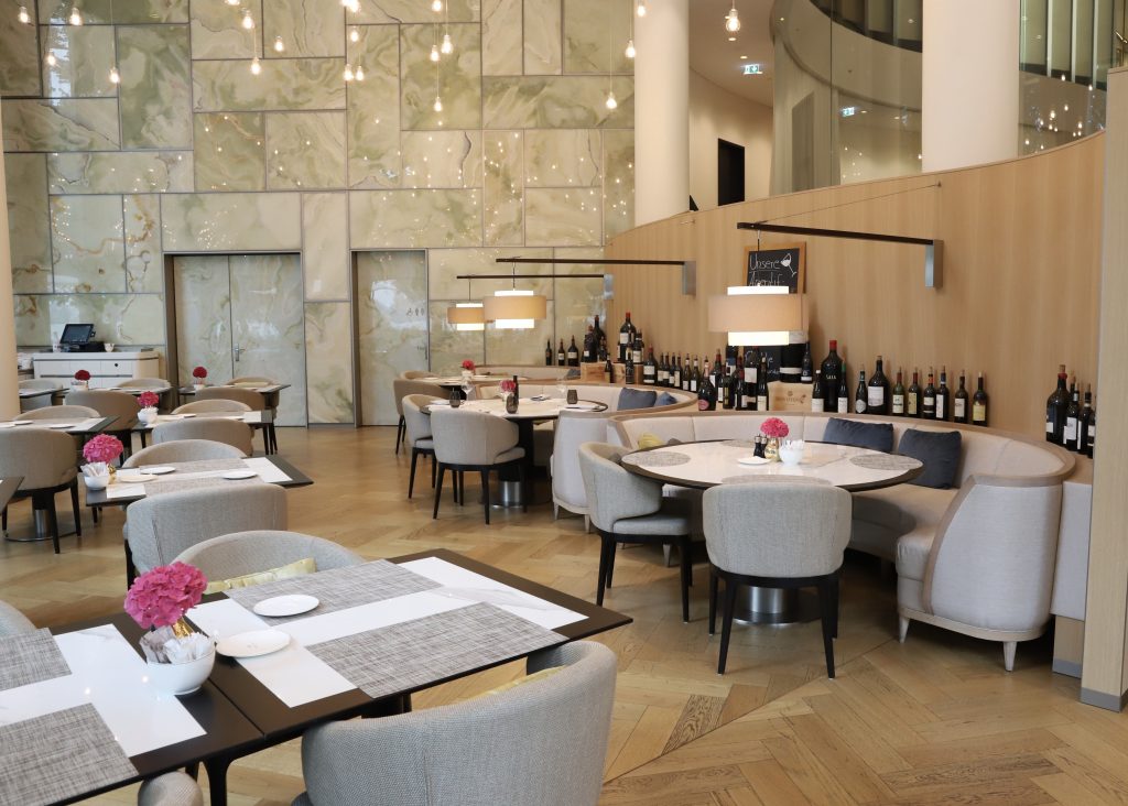 Alexandra Lapp spends relaxing days at THE FONTENAY with LA BIOSTHETIQUE PARIS.