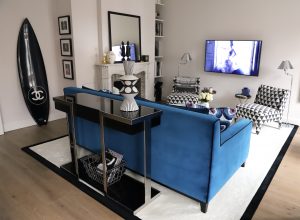 Alexandra Lapp redesigns her living room together with MAXIMILIAN ARNDT INTERIOR LIVING