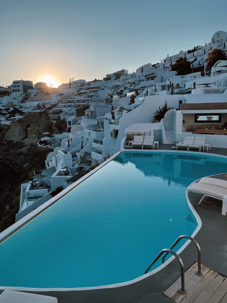 Alexandra Lapp is enjoying her summer holidays in the beautiful village Oia on Santorini.