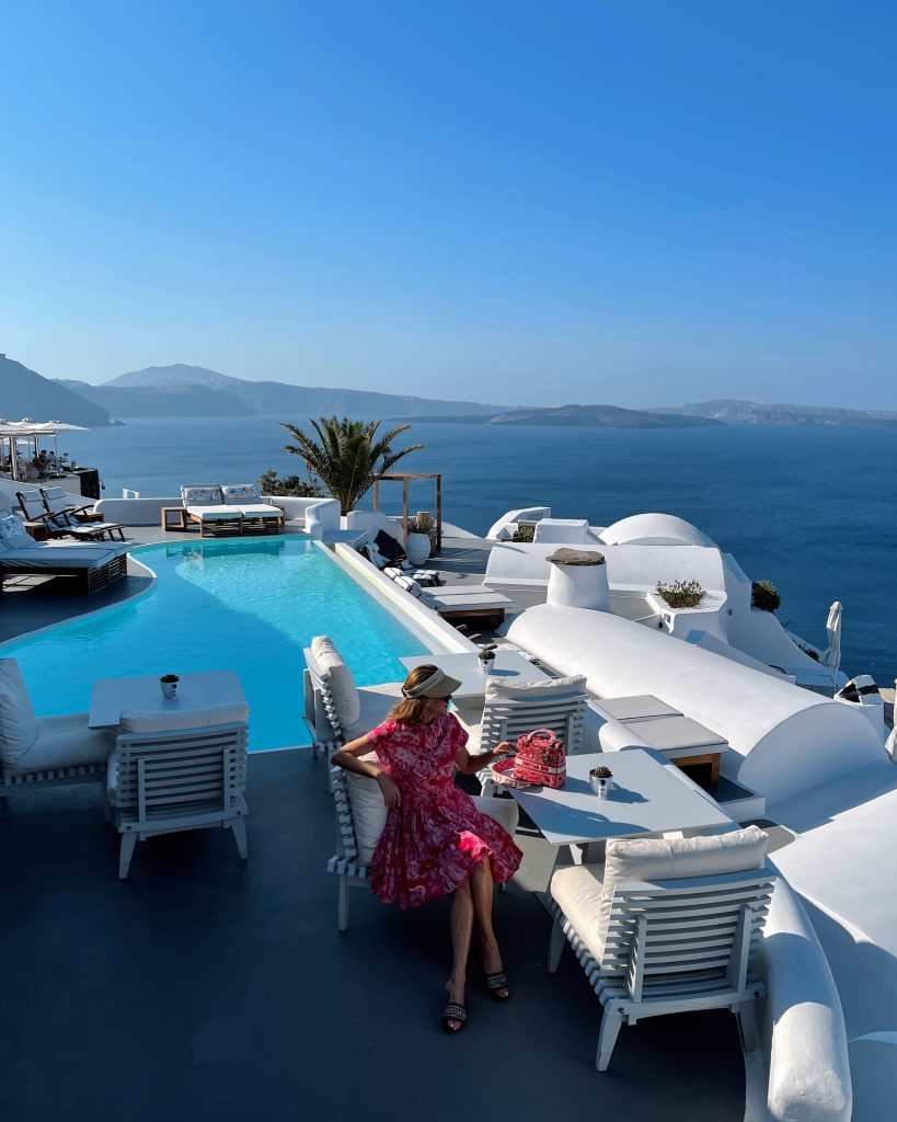 Alexandra Lapp is enjoying her summer holidays in the beautiful village Oia on Santorini.