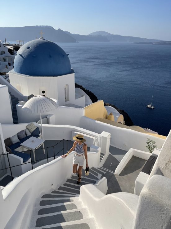 Alexandra Lapp is enjoying her summer holidays in the beautiful village Oia on Santorini.