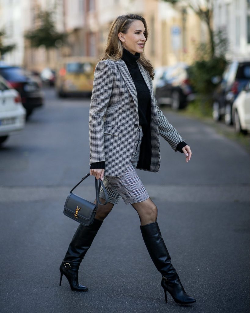 Alexandra Lapp, Shades of Grey, Autumn Favorites, Knitwear, Cashmere, Monochrome, Jimmy Choo, Saint Laurent, Glen check Alexandra Lapp is seen wearing a grey Saint Laurent checked blazer, black turtleneck pullover, glen check ¾ trousers, cross body bag, Celine sunglasses, Jimmy Choo boots
