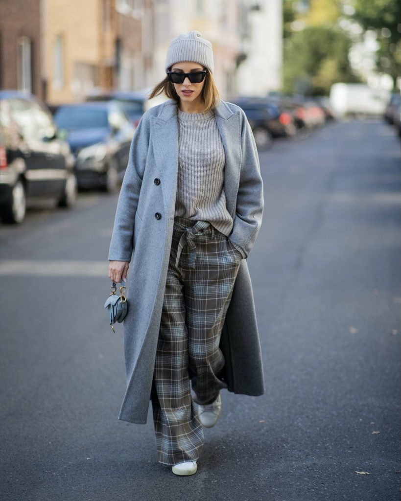 Alexandra Lapp, Shades of Grey, Autumn Favorites, Knitwear, Cashmere, Monochrome, Max Mara, Iris von Arnim, Celine, Veja, Christian Dior, Saddle Bag Alexandra Lapp is seen wearing a grey Max Mara cashmere coat, Christian Dior Saddle Micro bag, Iris von Arnim cashmere jumper, cashmere beanie, high waist pants, Celine sunglasses and Veja sneakers.