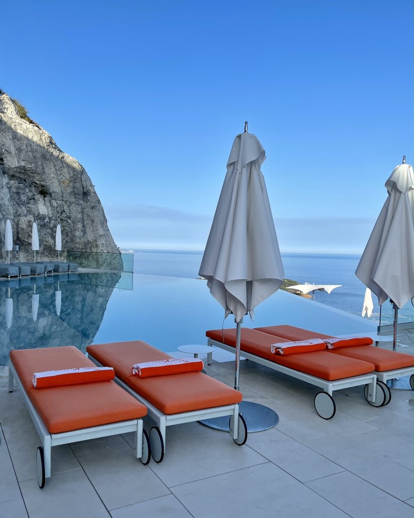 Alexandra Lapp had the pleasure to stay at the Maybourne Riviera Hotel with Rolls-Royce at the beautiful Côte d’Azur in July 2022. 