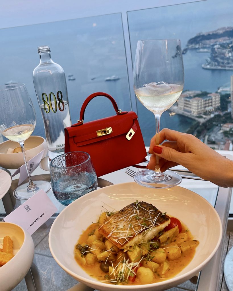 Alexandra Lapp had the pleasure to stay at the Maybourne Riviera Hotel with Rolls-Royce at the beautiful Côte d’Azur in July 2022. 