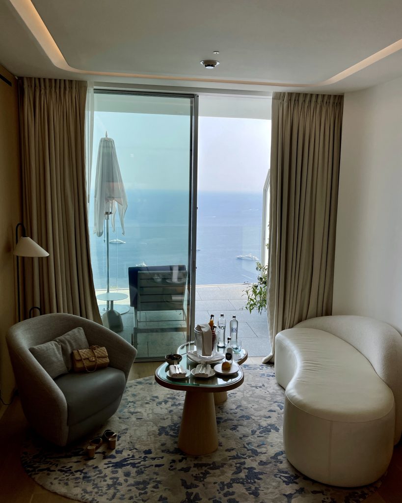 Alexandra Lapp had the pleasure to stay at the Maybourne Riviera Hotel with Rolls-Royce at the beautiful Côte d’Azur in July 2022. 