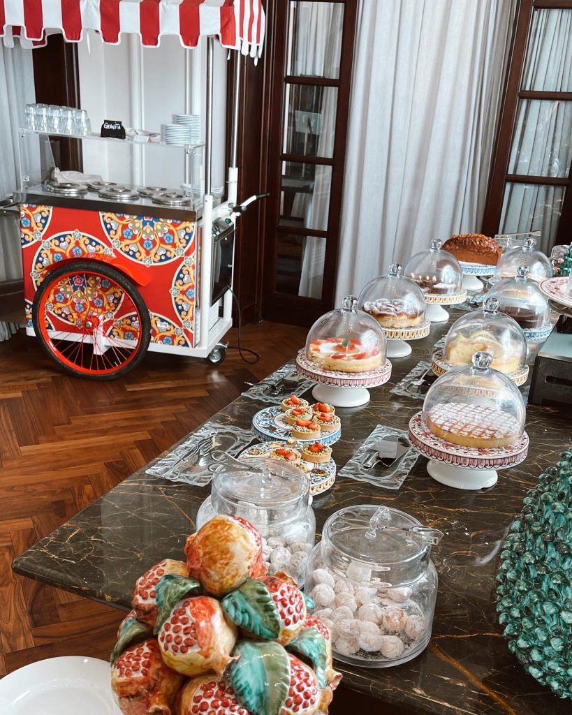 Alexandra Lapp had the pleasure to spend her birthday week at the beautiful San Domenico Palace, Taormina, A Four Seasons Hotel on the island of Sicily.