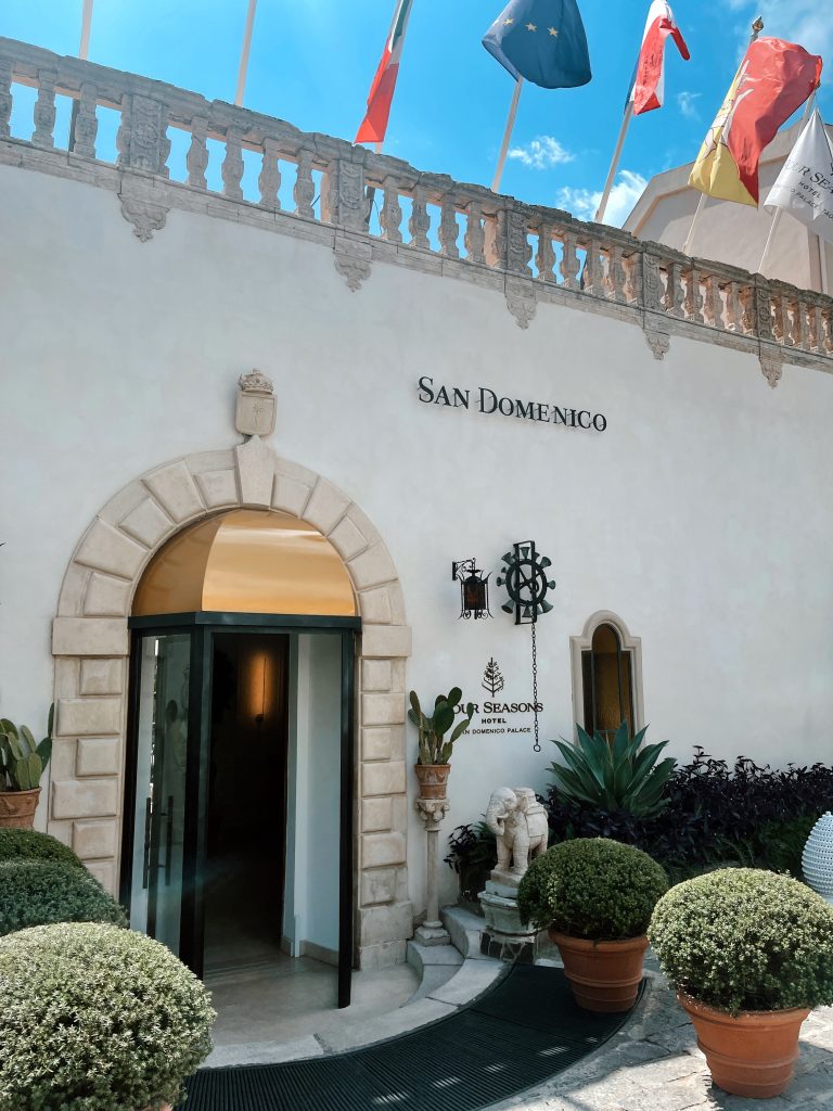 Alexandra Lapp had the pleasure to spend her birthday week at the beautiful San Domenico Palace, Taormina, A Four Seasons Hotel on the island of Sicily.