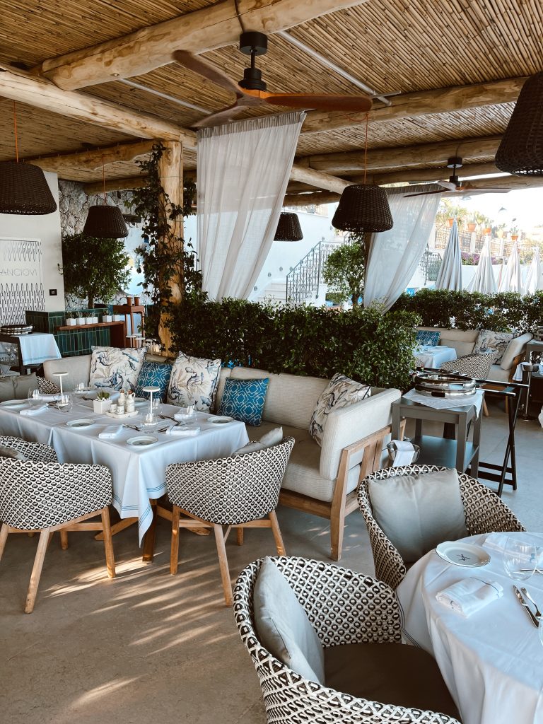 Alexandra Lapp had the pleasure to spend her birthday week at the beautiful San Domenico Palace, Taormina, A Four Seasons Hotel on the island of Sicily.