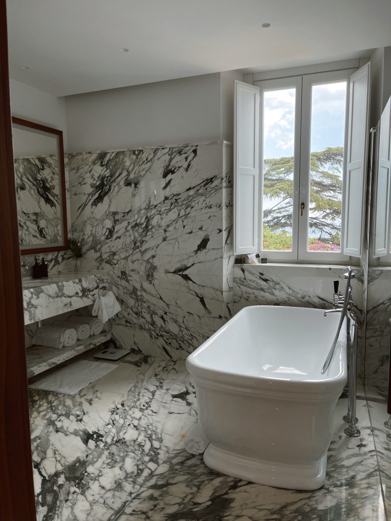 Alexandra Lapp had the pleasure to spend her birthday week at the beautiful San Domenico Palace, Taormina, A Four Seasons Hotel on the island of Sicily.