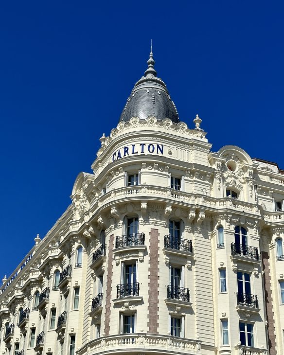 Alexandra Lapp enjoys an amazing time at the reborn icon of the riviera The Carlton Cannes which re-opened its doors after the most extensive renovation since its opening. 