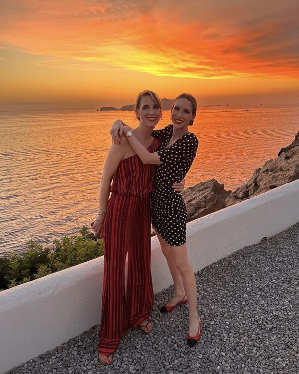 Alexandra Lapp enjoys an amazing time at 7PINES RESORT IBIZA together with her family at this unique and breathtaking location.