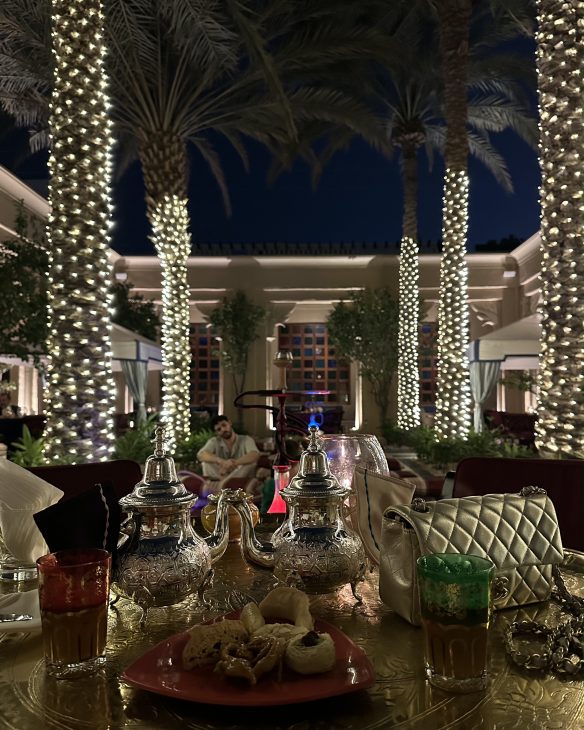 Alexandra Lapp spends an extraordinary six day vacation experience at the legendary beachfront oasis the One&Only Royal Mirage Dubai.