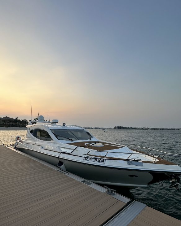 Alexandra Lapp spends an extraordinary six day vacation experience at the legendary beachfront oasis the One&Only Royal Mirage Dubai.