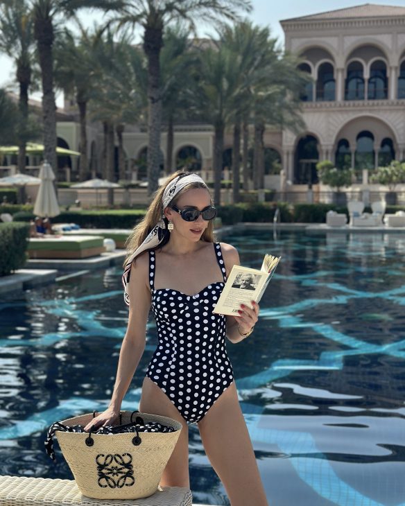 Alexandra Lapp spends an extraordinary six day vacation experience at the legendary beachfront oasis the One&Only Royal Mirage Dubai.
